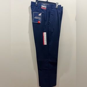 NWT Izod Performance Stretch Chinos 34x32 Navy
